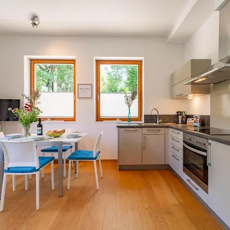 Urslauquelle 玛丽亚埃姆安斯泰内嫩米尔